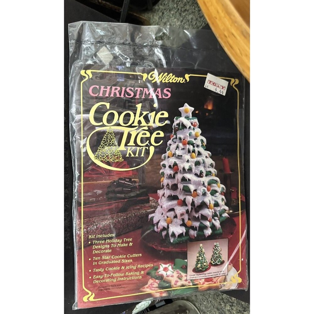 Vintage Wilton Christmas COOKIE TREE KIT LARGE Graduated Cutters New Sealed